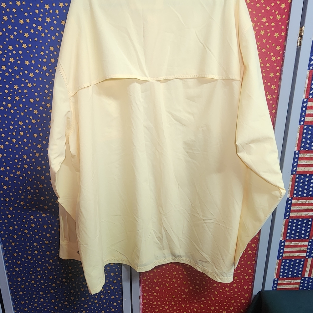 **Bass Pro Shops Men’s Button-Up Fishing Shirt — Cream** - Picture 7 of 9